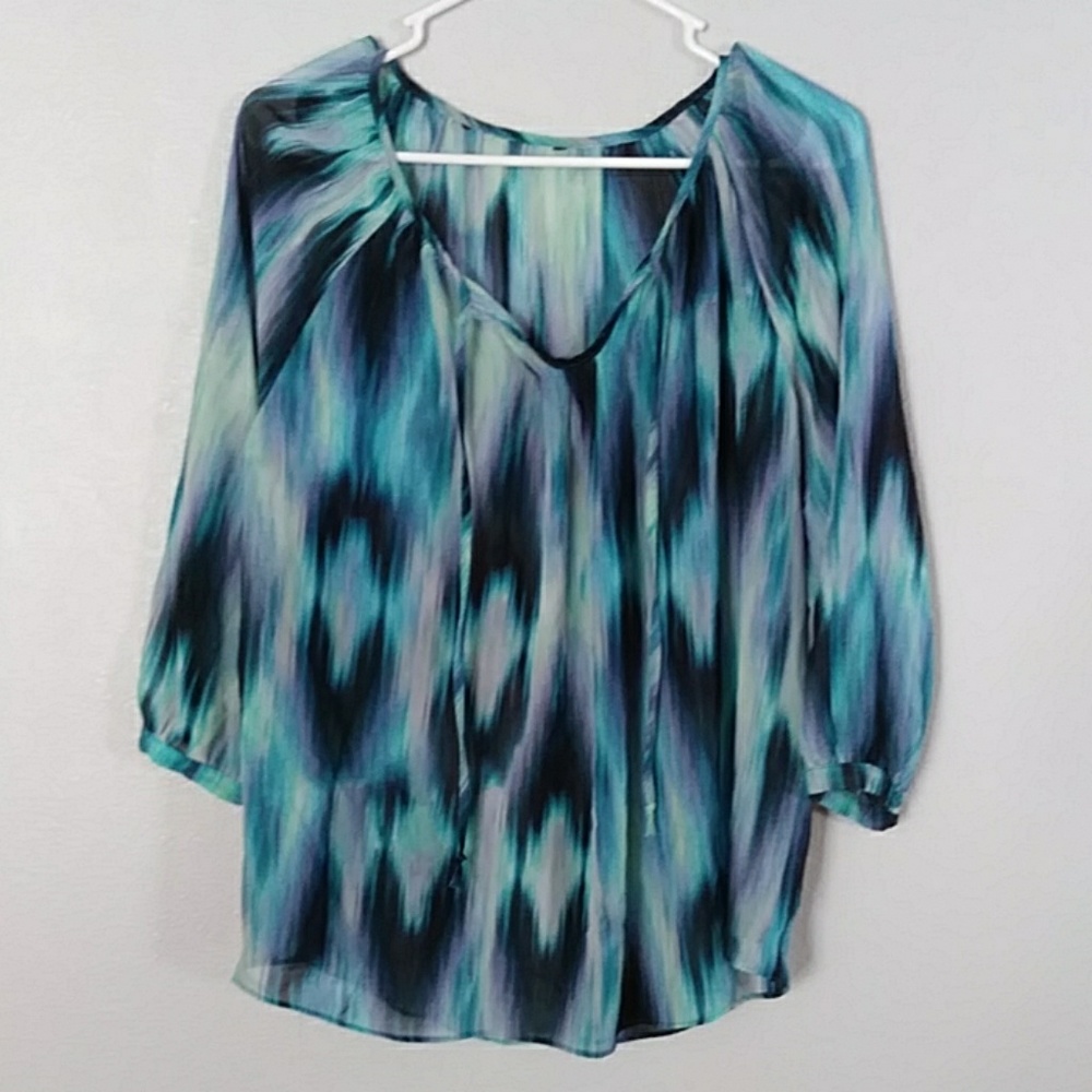5/$20🌹 Navy & Turquoise Sheer Top 🌈
